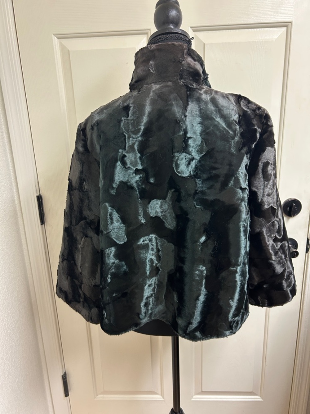 W By WORTH black and green Button snap Jacket, 3/4 Sleeves, Size 14 - Picture 5 of 9
